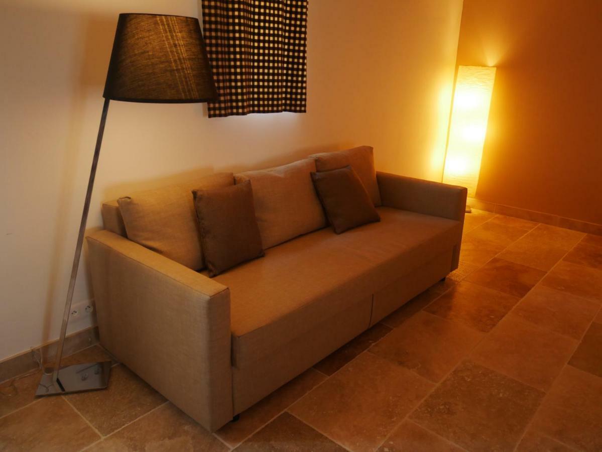Mas Du Grand Bordes Bed & Breakfast Saint-Laurent-dʼAigouze Екстериор снимка